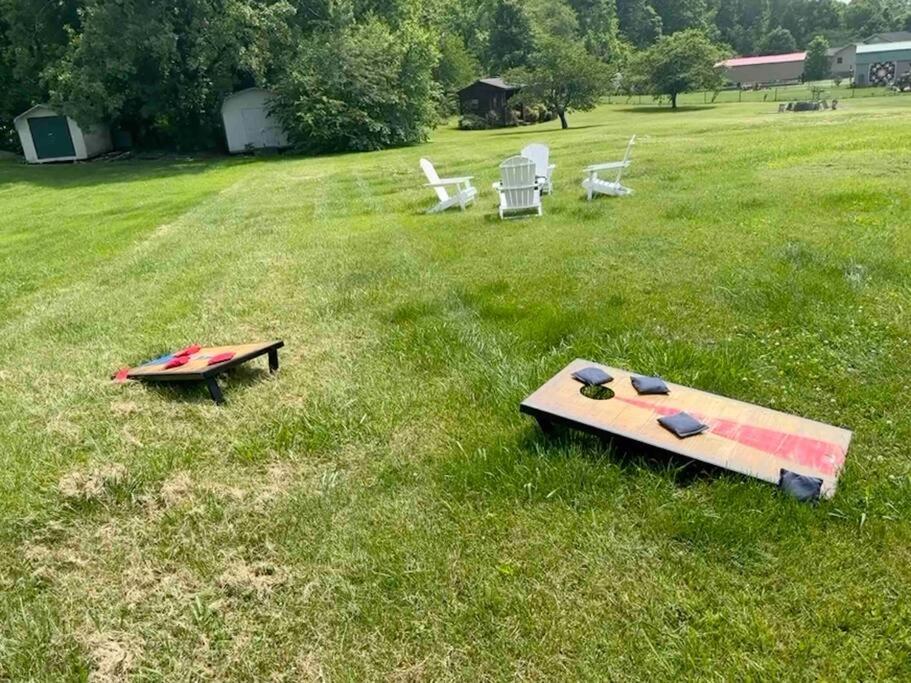 Bears Valley Inn - Great Location! - Peaceful, Children And Dog Friendly Retreat - Less Than 15 Min To All Attractions - Private Pool Club & Fishing Hole - Game Room With Tv Sevierville Kültér fotó