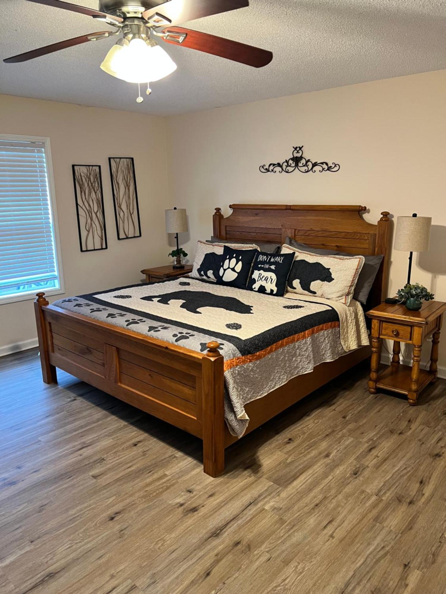Bears Valley Inn - Great Location! - Peaceful, Children And Dog Friendly Retreat - Less Than 15 Min To All Attractions - Private Pool Club & Fishing Hole - Game Room With Tv Sevierville Kültér fotó